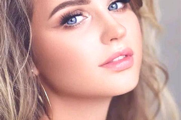 Ella, 21, a dark blonde blue-eyed caucasian companion based in Polanka Wielka. Offering Roleplay, A-Level, Striptease, OWO, Duos. Available for incall and ou...