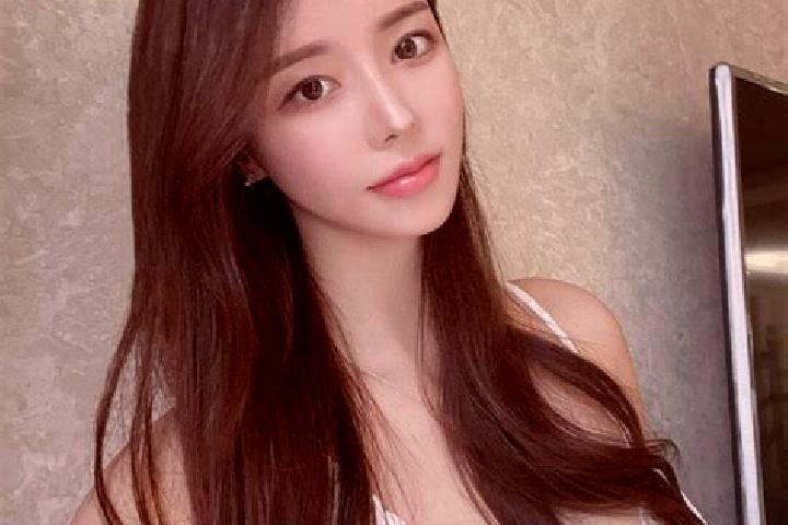 Ella, 21 — Escort in Autan, Mexico