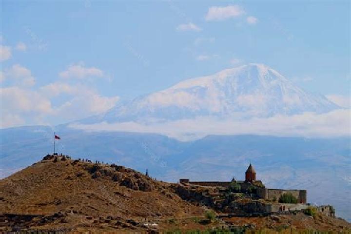 Ella, 21 — Escort in Harzhis, Armenia