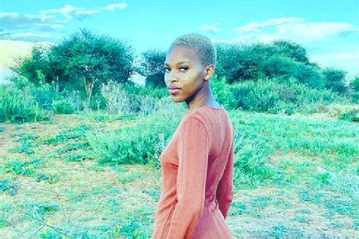 Ella, 21 — Escort in Khakhea, Botswana
