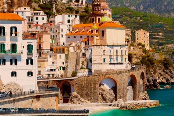 Ella, 21 — Escort in Preore, Italy