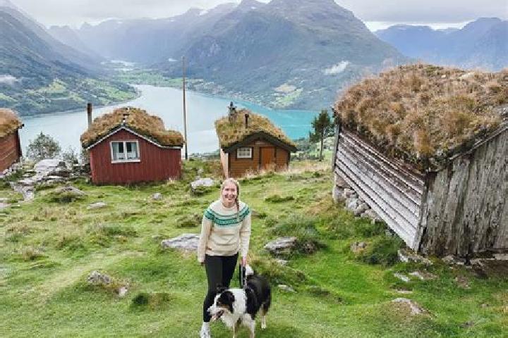 Ella, 21 — Escort in Ranemsletta, Norway