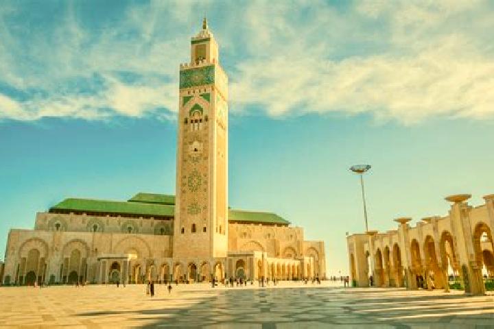 Ella, 21 — Escort in Sidi Rahal, Morocco