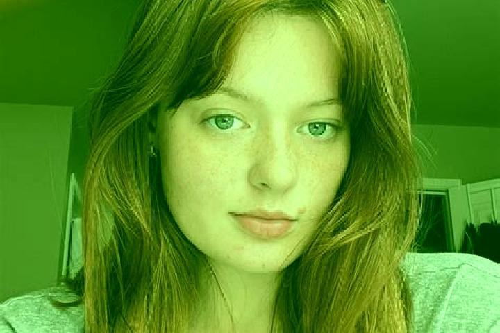 Ella, 22, a auburn grey-eyed mixed companion based in Tlamapa. Offering Dinner Date, Domination, A-Level, Deep French Kissing. Available for incall and outca...