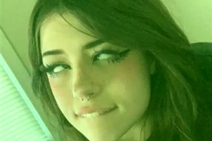 Ella, 22, a black grey-eyed european companion based in Welzow. Offering Party Girl, Domination, Erotic Massage, OWO. Available for incall and outcall, day a...