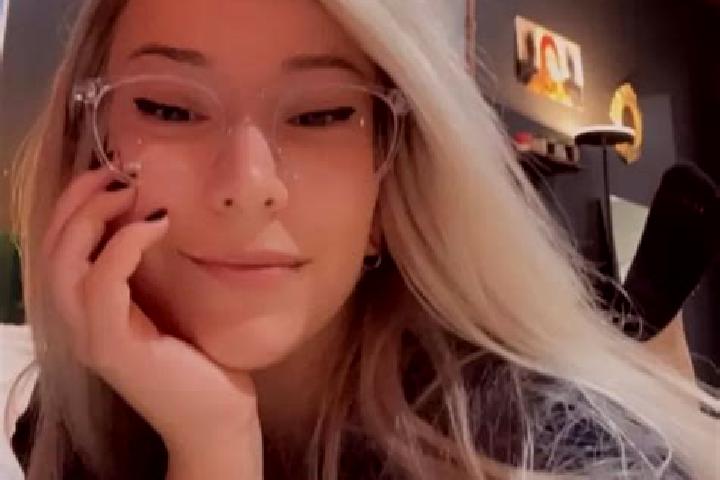 Ella, 22, a blonde brown-eyed middle eastern companion based in Canford Heath. Offering Fetish, Striptease, Dinner Date. Available for incall and outcall, ov...