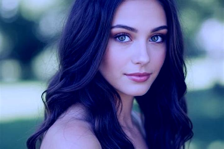 Ella, 22, a brunette hazel-eyed mixed companion based in Orsenigo. Offering Dinner Date, Girlfriend Experience, OWO. Available for incall and outcall, day an...