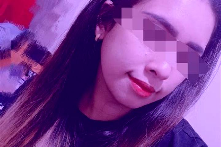 Ella, 22, a red grey-eyed latina companion based in Doue-la-Fontaine. Offering Prostate Massage, 69, Girlfriend Experience, Massage. Available for incall and...