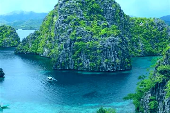 Ella, 22 — Escort in Bataquil, Philippines