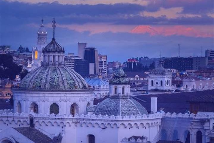 Ella, 22 — Escort in Colon, Ecuador