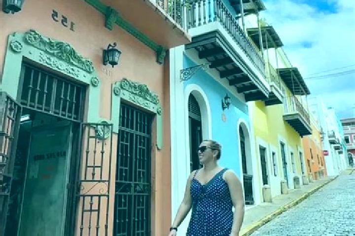 Ella, 22 — Escort in Franquez, Puerto Rico