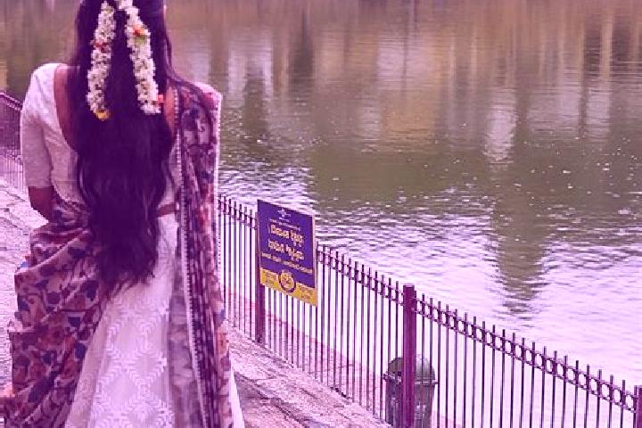 Ella, 22 — Escort in Melukote, India