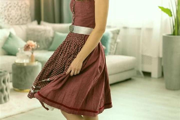 Ella, 22 — Escort in Servins, France
