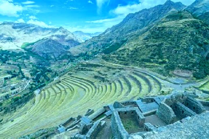 Ella, 22 — Escort in Yucay, Peru