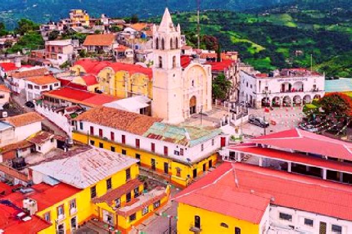 Ella, 22 — Escort in Zacualpan, Mexico