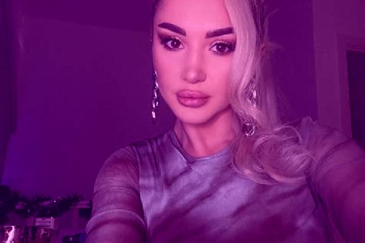 Ella, 23, a auburn brown-eyed caribbean companion based in Ansac-sur-Vienne. Offering Fetish, GFE, BDSM. Available for incall and outcall, overnight bookings...