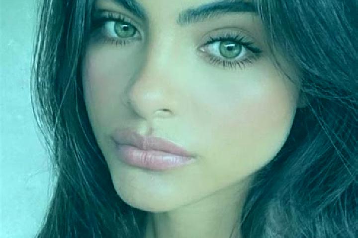 Ella, 23, a black amber-eyed indian companion based in Koloa. Offering Erotic Massage, Girlfriend Experience, Duos, Travel Companion. Available for incall an...