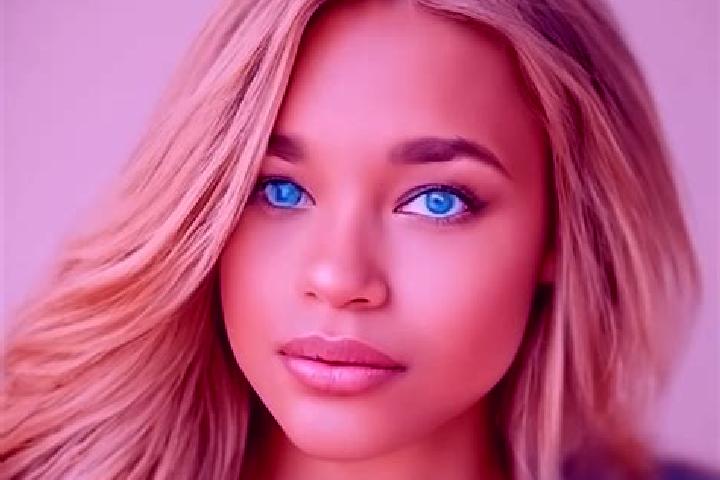 Ella, 23, a blonde blue-eyed latina companion based in Amir Timur. Offering Travel Companion, Massage, Dinner Date. Available for incall and outcall, overnig...