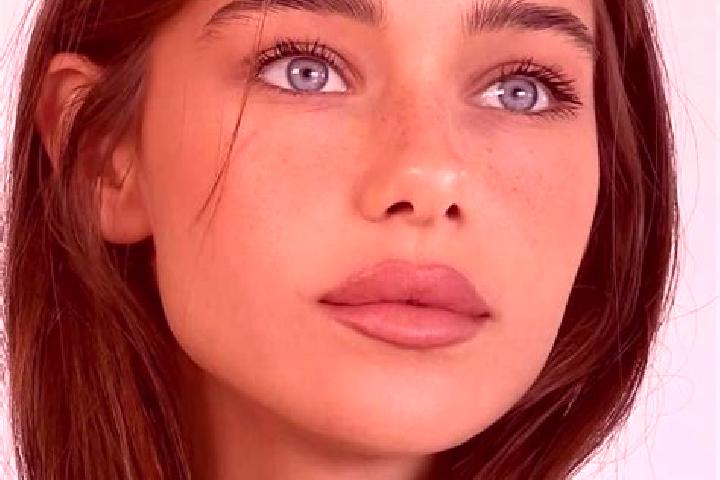 Ella, 23, a brunette brown-eyed slavic companion based in Fatou. Offering Tantra, Dinner Date. Available for incall and outcall, day and evening dates.