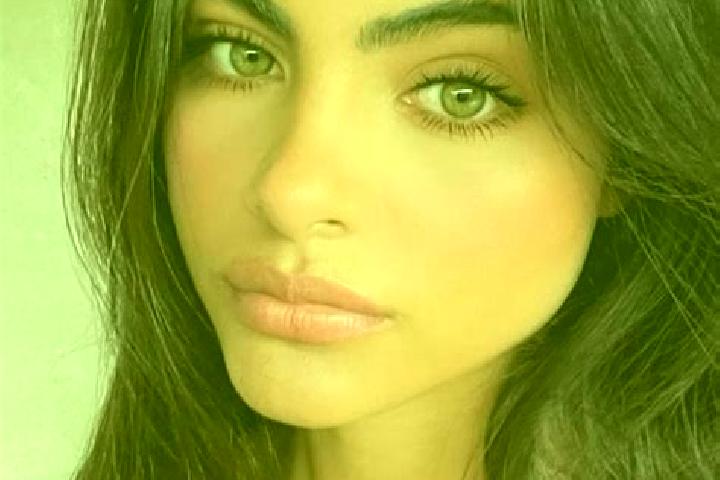 Ella, 23, a brunette green-eyed indian companion based in Cheswolde. Offering Travel Companion, Tantra, CIM. Available for incall and outcall, day and evenin...
