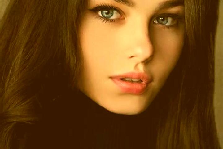 Ella, 23, a brunette grey-eyed slavic companion based in Sant Elena Sannita. Offering Overnight, Massage, Fetish. Available for incall and outcall, overnight...