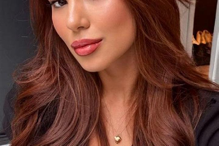 Ella, 23, a chestnut brown-eyed latina companion based in Boseong. Offering GFE, Overnight, A-Level, Deep French Kissing. Available for incall and outcall, o...