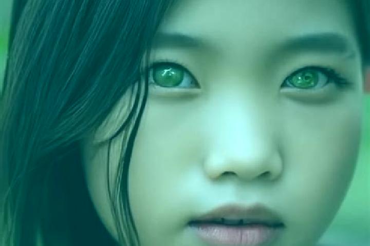 Ella, 23, a red green-eyed asian companion based in Casca. Offering Couples, Fetish, A-Level, Tantra. Available for incall and outcall, day and evening dates.