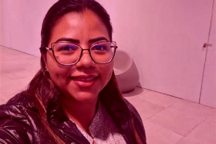 Ella, 23 — Escort in Carambei, Brazil