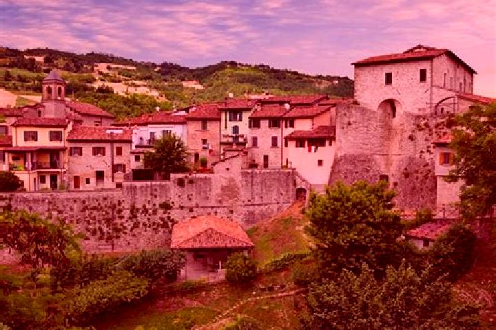 Ella, 23 — Escort in Civitella di Romagna, Italy