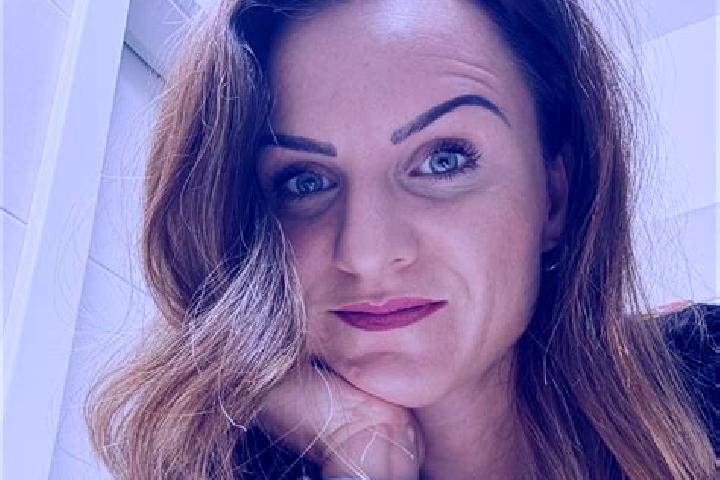Ella, 23 — Escort in Dobromilice, Czech Republic