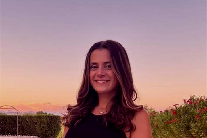 Ella, 23 — Escort in East Massapequa, United States