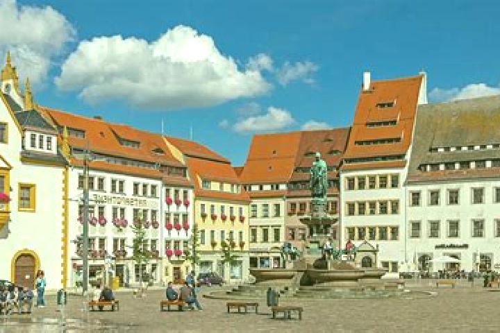 Ella, 23 — Escort in Freiberg, Germany
