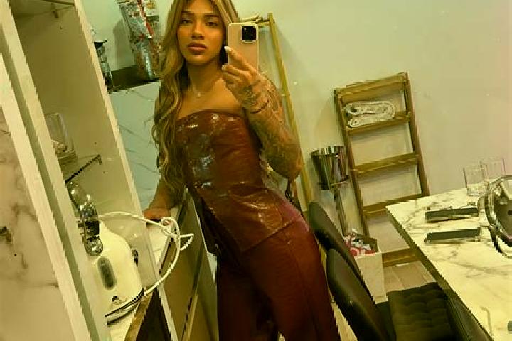 Ella, 23 — Escort in Glasgow, Suriname