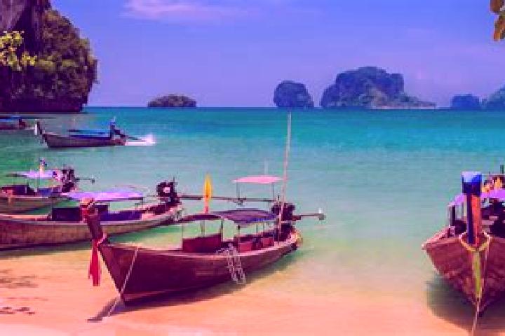 Ella, 23 — Escort in Kaeng Sanam Nang, Thailand