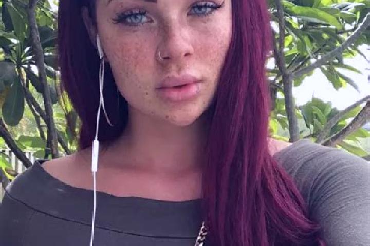 Ella, 24, a auburn hazel-eyed caucasian companion based in Colonia Emiliano Zapata (San Juan Zitacuaro). Offering Travel Companion, Erotic Massage, OWO, Part...