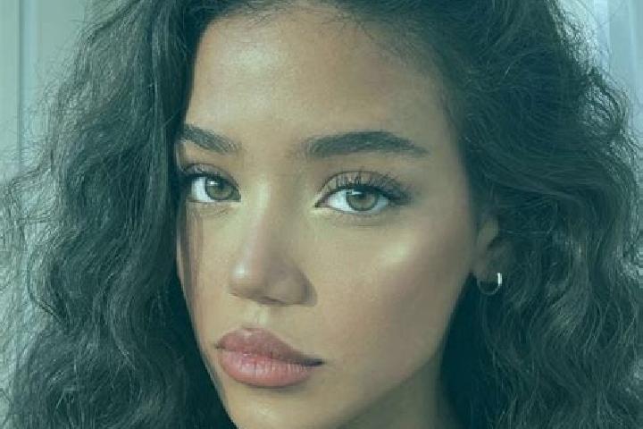 Ella, 24, a black brown-eyed mixed companion based in Geoagiu de Sus. Offering 69, Domination, Party Girl, Fetish, Tantra. Available for incall and outcall, ...