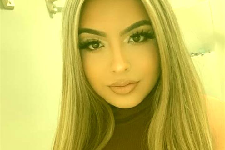 Ella, 24, a blonde grey-eyed latina companion based in Calliaqua. Offering Dinner Date, Fetish, Roleplay. Available for incall and outcall, overnight booking...