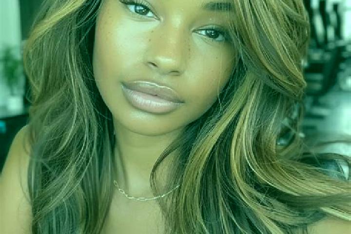 Ella, 24, a dark blonde brown-eyed mixed companion based in Greffern. Offering Massage, Overnight, Girlfriend Experience, Deep French Kissing. Available for ...