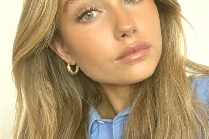 Ella, 24, a dark blonde green-eyed caribbean companion based in Elgg / Neu-Elgg. Offering Prostate Massage, Girlfriend Experience, Travel Companion, OWO. Ava...