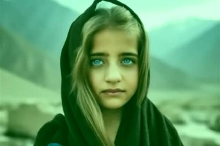 Ella, 24, a red dark-eyed middle eastern companion based in Kirtipur. Offering CIM, Girlfriend Experience, Fetish. Available for incall and outcall, day and ...