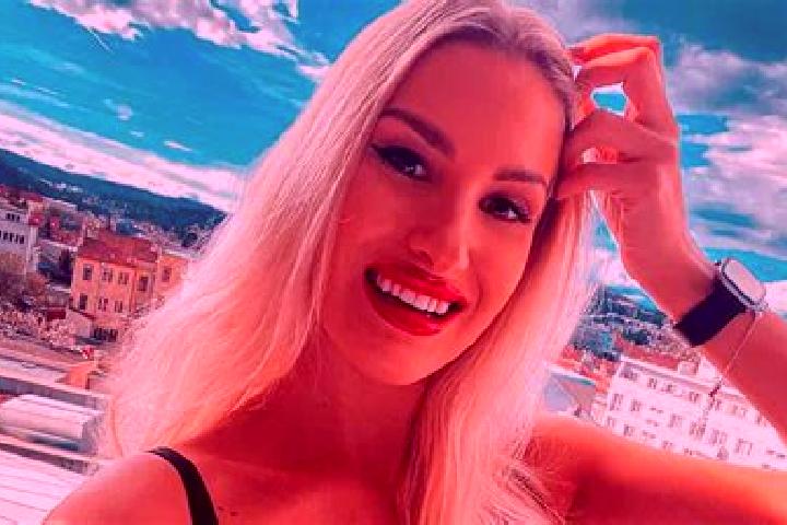 Ella, 24 — Escort in As, Czech Republic