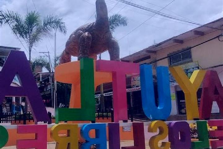 Ella, 24 — Escort in Ayutla de los Libres, Mexico