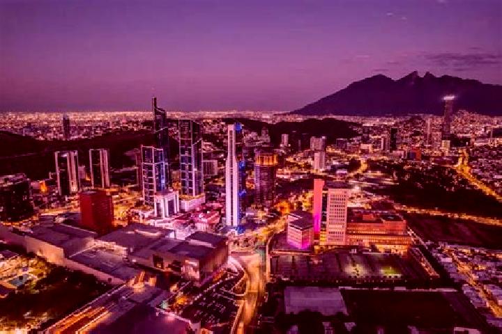 Ella, 24 — Escort in Lomas de Monterrey, Mexico