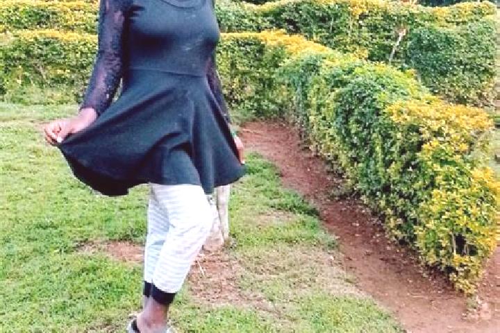 Ella, 24 — Escort in Lwengo, Uganda