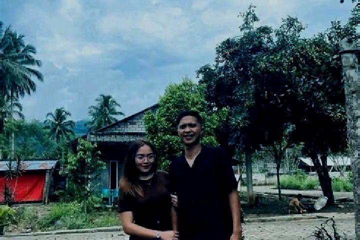 Ella, 24 — Escort in Modayag, Indonesia
