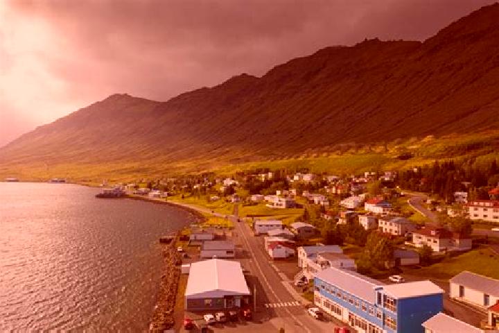 Ella, 24 — Escort in Neskaupstadur, Iceland