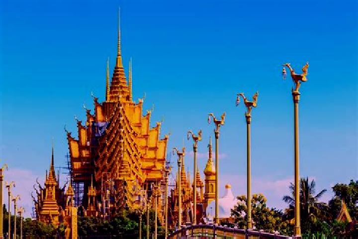 Ella, 24 — Escort in Phitsanulok, Thailand