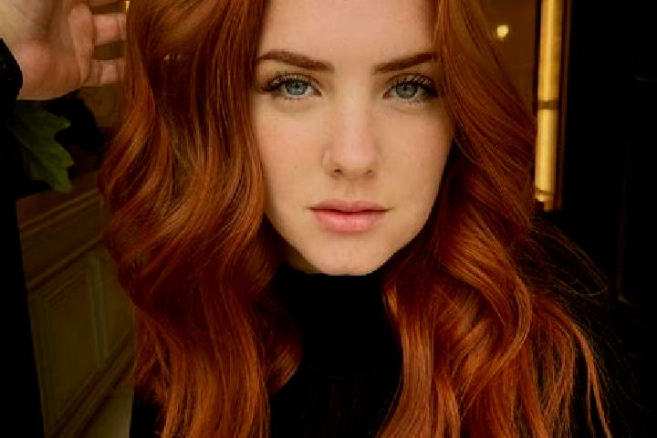 Ella, 25, a auburn blue-eyed mediterranean companion based in Camlica. Offering Striptease, Party Girl, 69, BDSM. Available for incall and outcall, day and e...