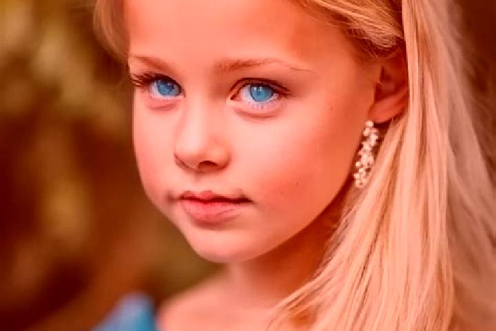 Ella, 25, a blonde blue-eyed ebony companion based in Songshan. Offering Overnight, Roleplay, A-Level, Duos. Available for incall and outcall, overnight book...
