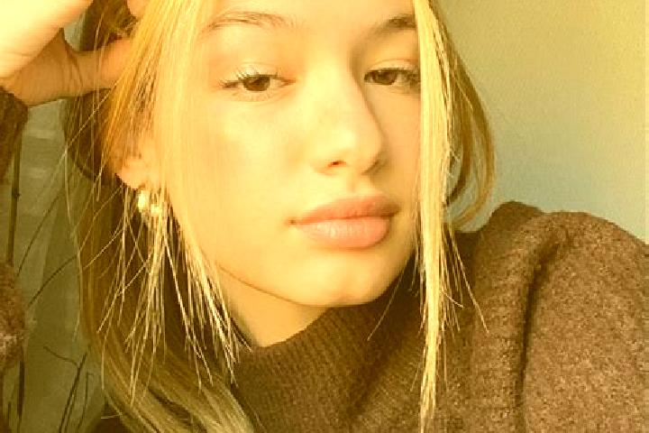 Ella, 25, a blonde brown-eyed middle eastern companion based in Pribram. Offering Roleplay, Duos, BDSM, Couples, CIM. Available for incall and outcall, day a...